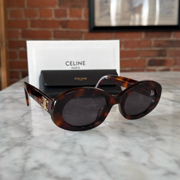 Celine Brown Triomphe Oval sunglasses - Picture 1 of 4